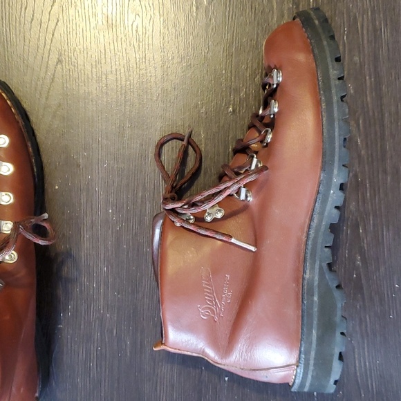Danner Mountain Light Hiking Boot - Picture 2 of 8